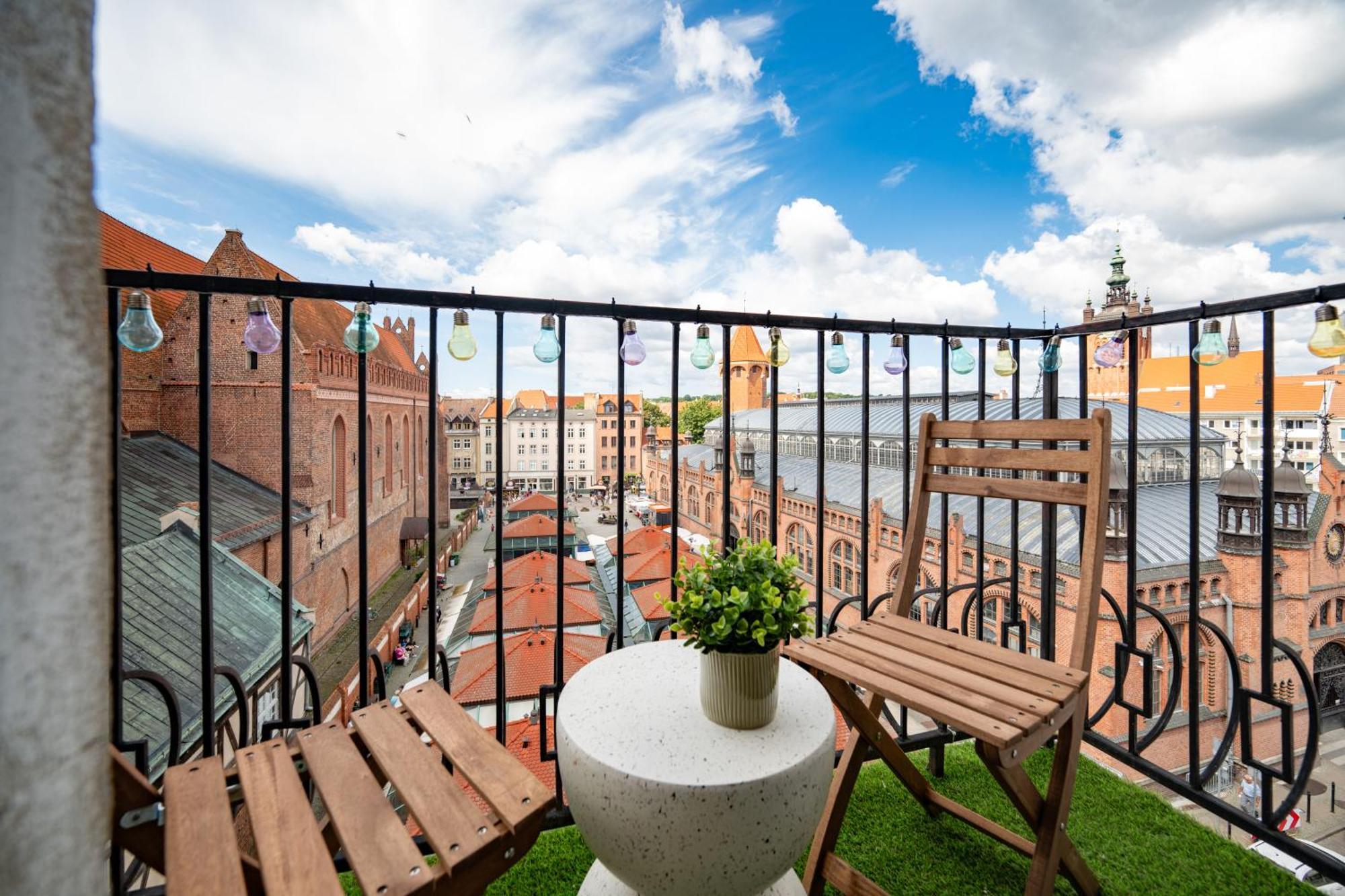 Stunning Apartment With Balcony Gdańsk Exteriör bild